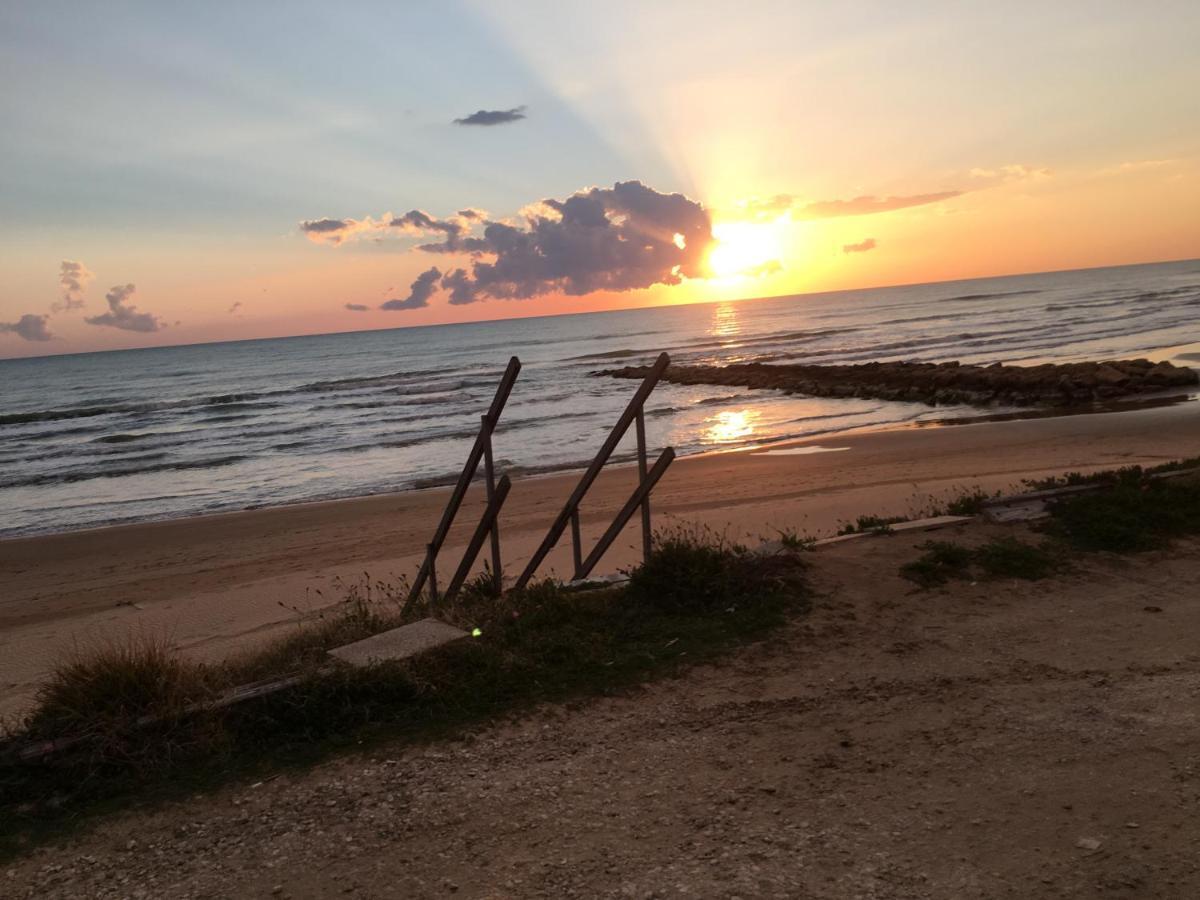A Due Passi Dal Mare Villa Cava d'Aliga Bagian luar foto